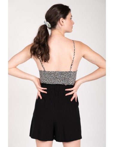 24 COLOURS Loose Shorts in Black - 60628a 24 COLOURS Loose Shorts in Black - 60628a