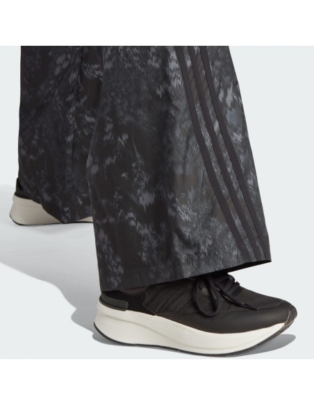 adidas Future Icons 3-Stripes Woven Pants