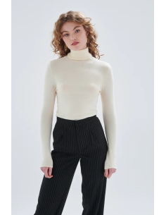 24 colours White Turtleneck...