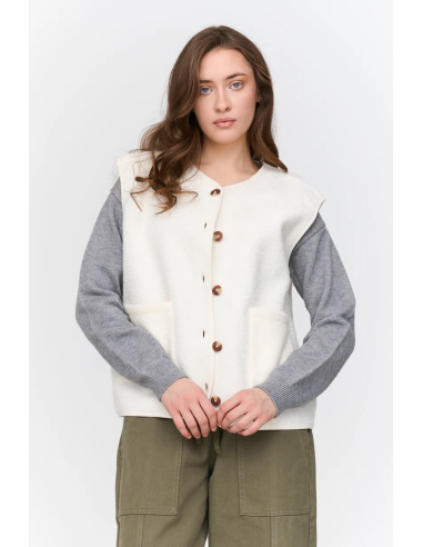 24 Colours Vest in white - 90511b