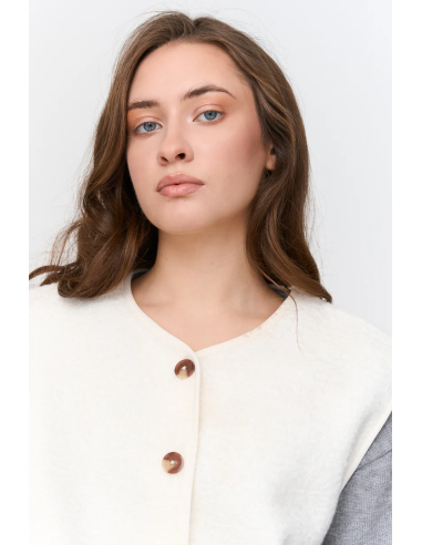 24 Colours Vest in white - 90511b