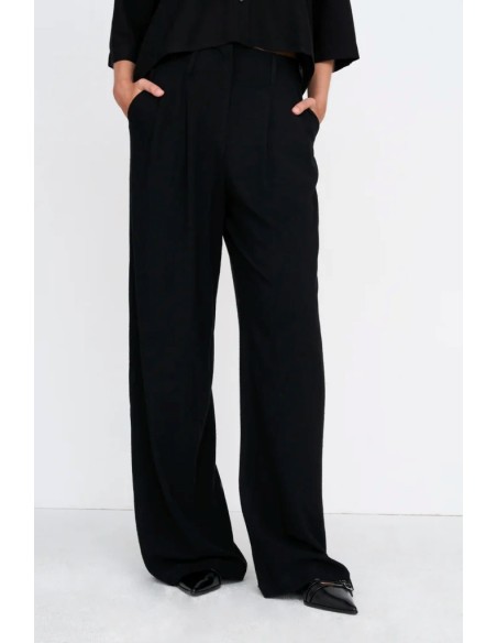 24 Colours Pants in Black - 60941a