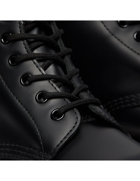 DR MARTENS Boots 1460 Smooth Leather Lace Up in Black - 11822006